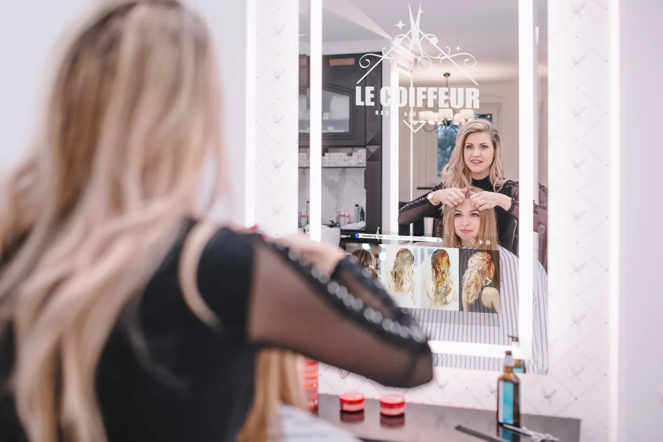 Smart Mirrors in DOOH