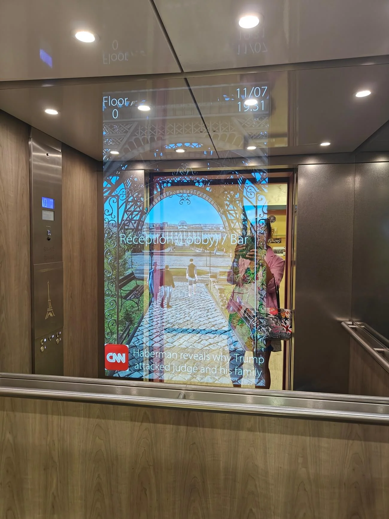 Digital Elevator Screens